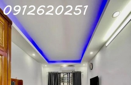 Bán nhà mới phố Minh Khai quận Hai Bà Trưng 5 tầng 30m2 giá nhỉnh 5 tỷ